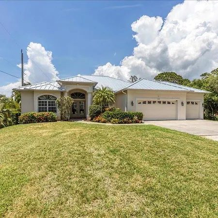 Gulf Coast Getaway Villa